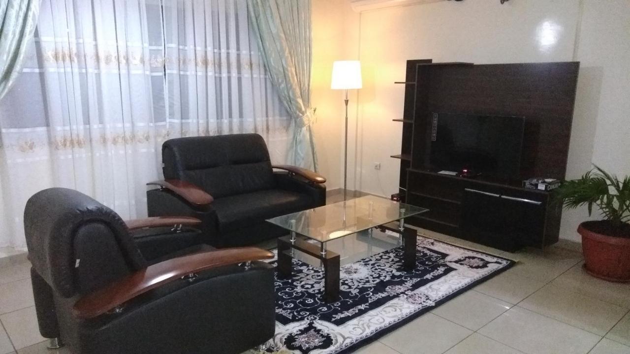 Yaoundé Residences Hotelieres Micheline Et Emile Bastos מראה חיצוני תמונה