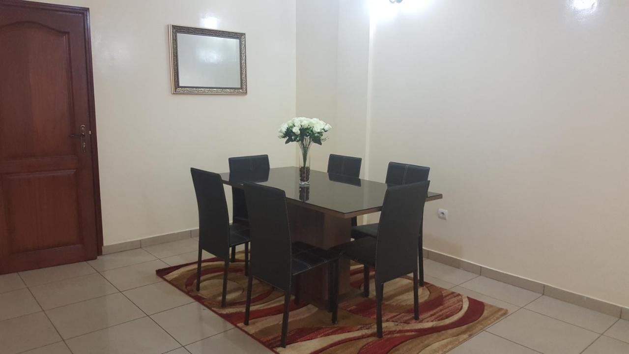 Yaoundé Residences Hotelieres Micheline Et Emile Bastos מראה חיצוני תמונה