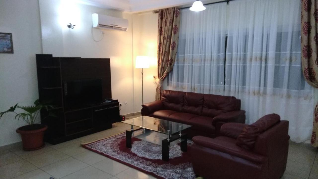 Yaoundé Residences Hotelieres Micheline Et Emile Bastos מראה חיצוני תמונה