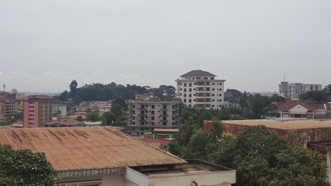 Yaoundé Residences Hotelieres Micheline Et Emile Bastos מראה חיצוני תמונה