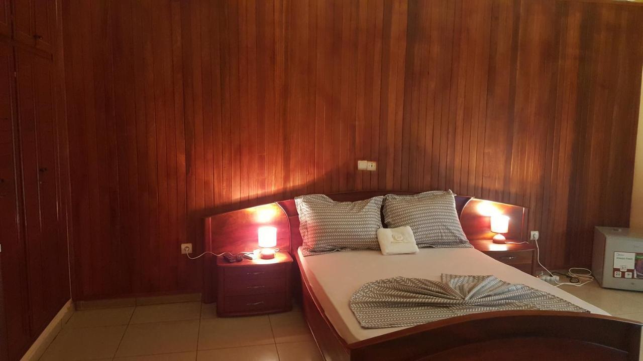 Yaoundé Residences Hotelieres Micheline Et Emile Bastos מראה חיצוני תמונה