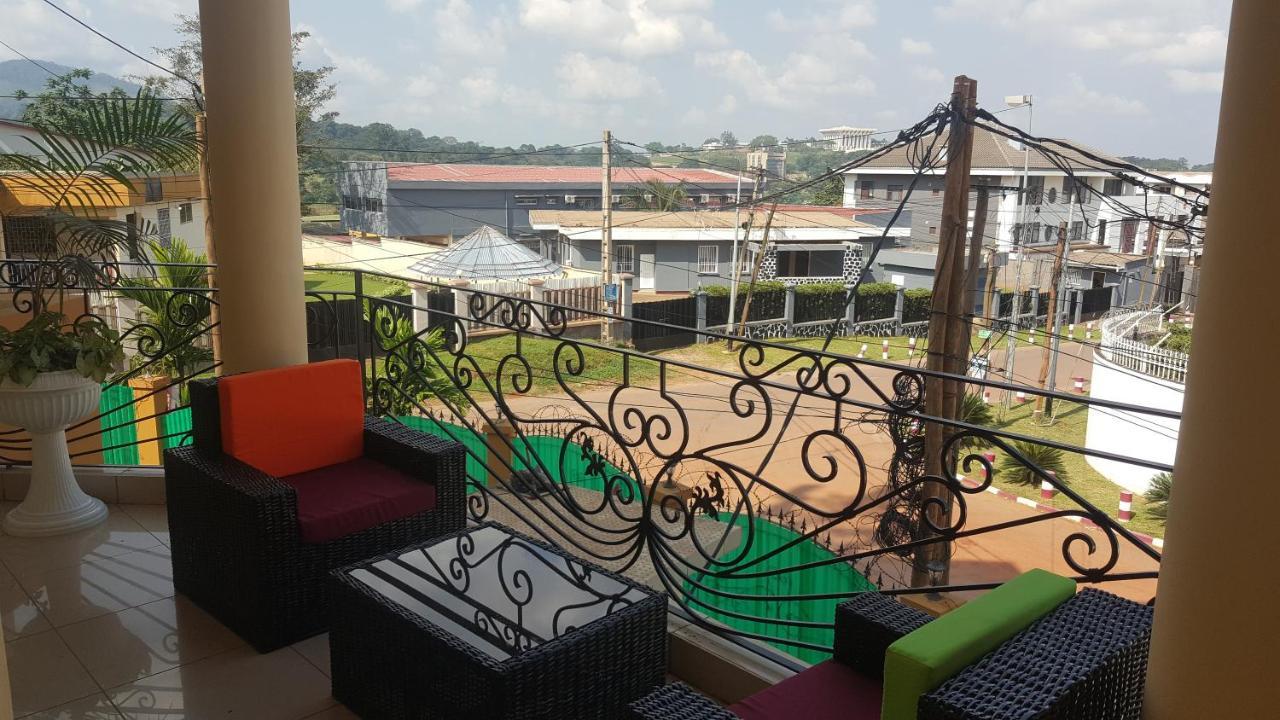 Yaoundé Residences Hotelieres Micheline Et Emile Bastos מראה חיצוני תמונה